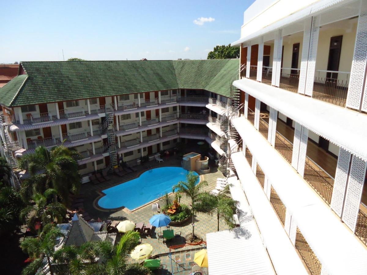 Top North Hotel Chiang Mai Exterior foto
