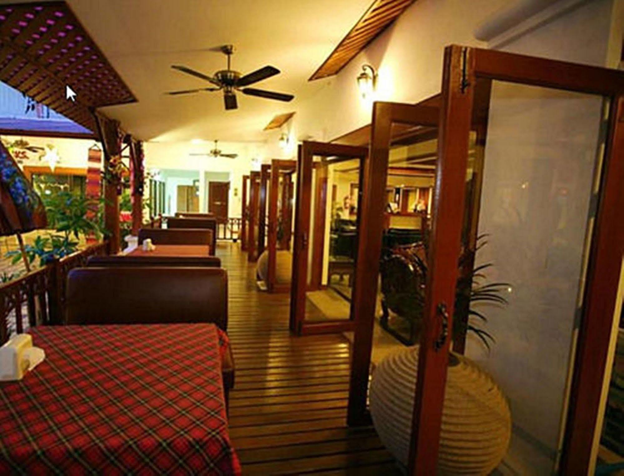 Top North Hotel Chiang Mai Exterior foto